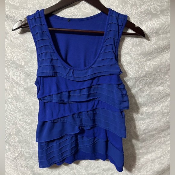 Tops - Blue tank top